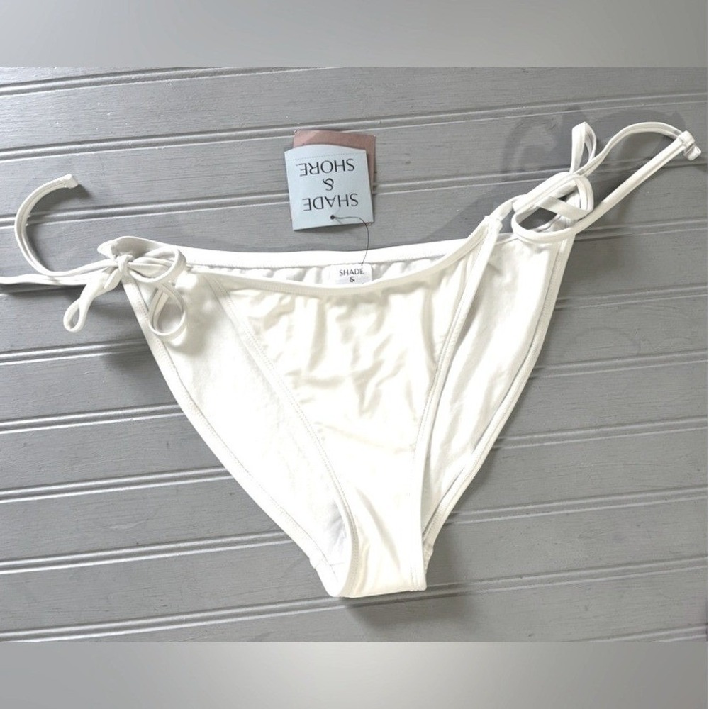 Shade & Shore Low Rise High Leg Cheeky Bikini Bottom Womens Medium Off White NWT